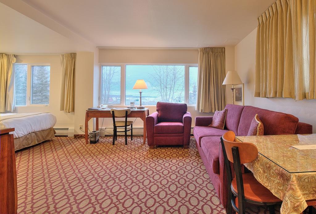 Anchorage Grand Hotel Екстериор снимка